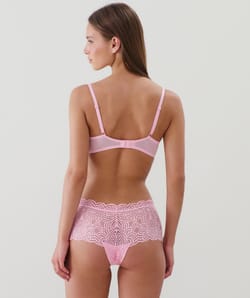 Cheeky en dentelle;