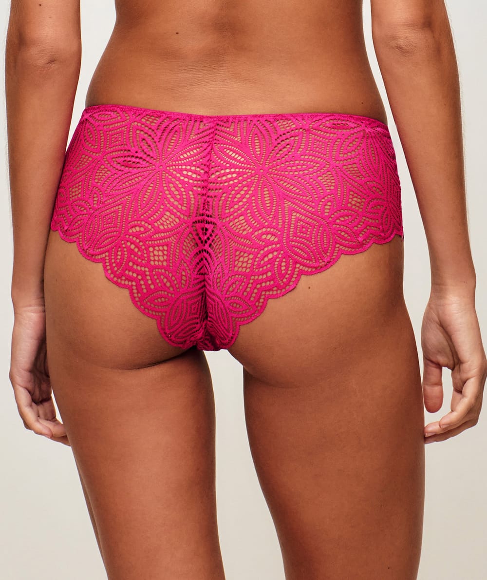 Shorty en dentelle;