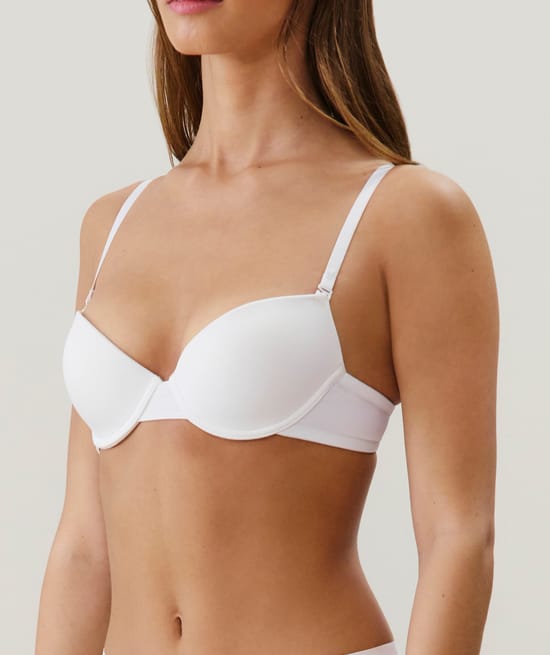 Soutien-gorge ampliforme en microfibre;