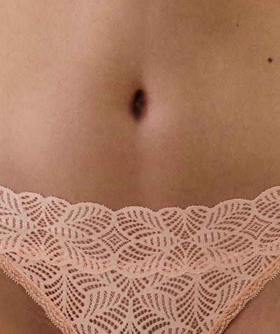 String en dentelle;