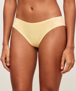 Pack of 3 cotton panties;