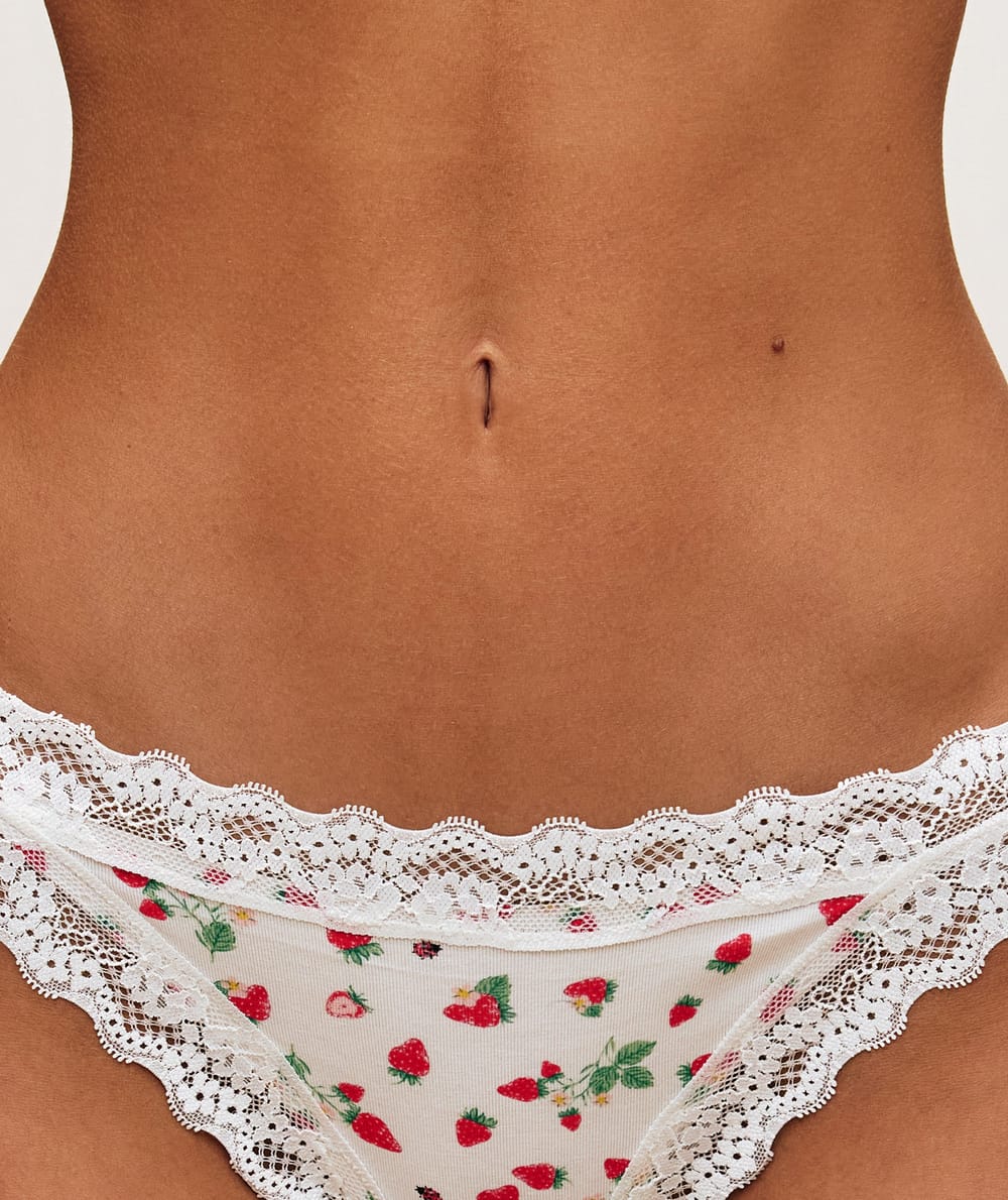 Cotton thong with strawberry patterns;