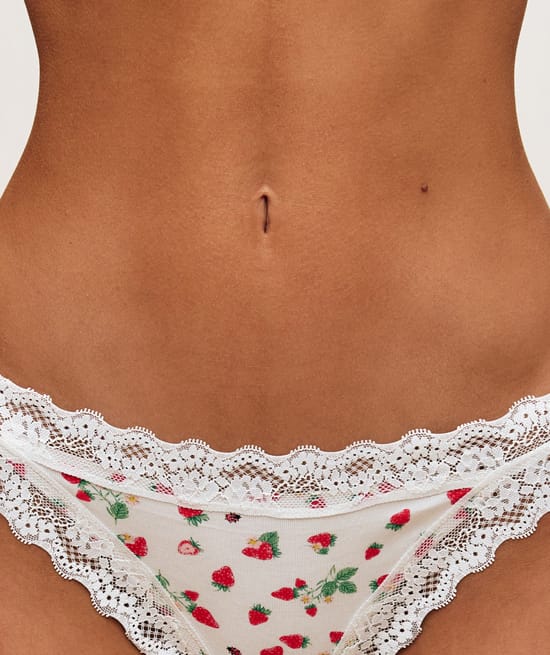 Cotton thong with strawberry patterns;
