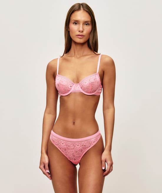 Balconette lace bra;