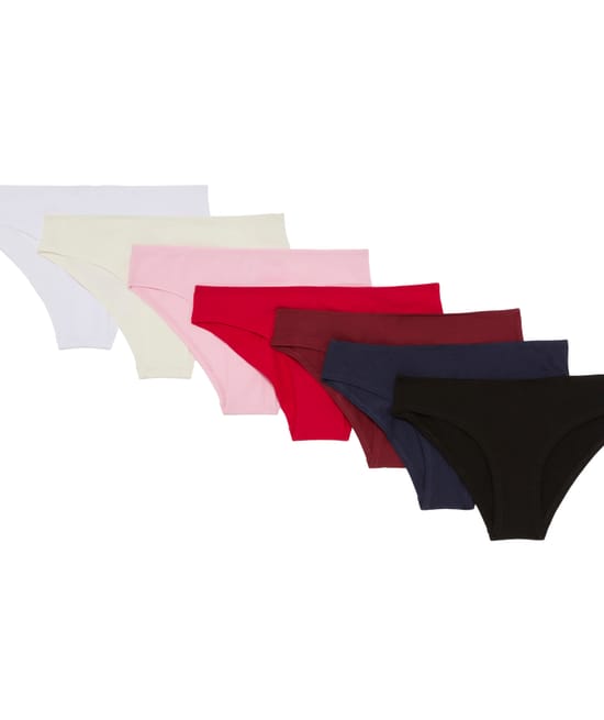 Set of 7 cotton panties;