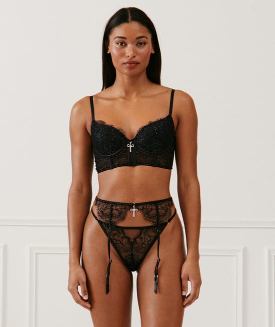 Lace balconette bra;