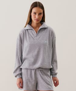 Sudadera gris jaspeado;