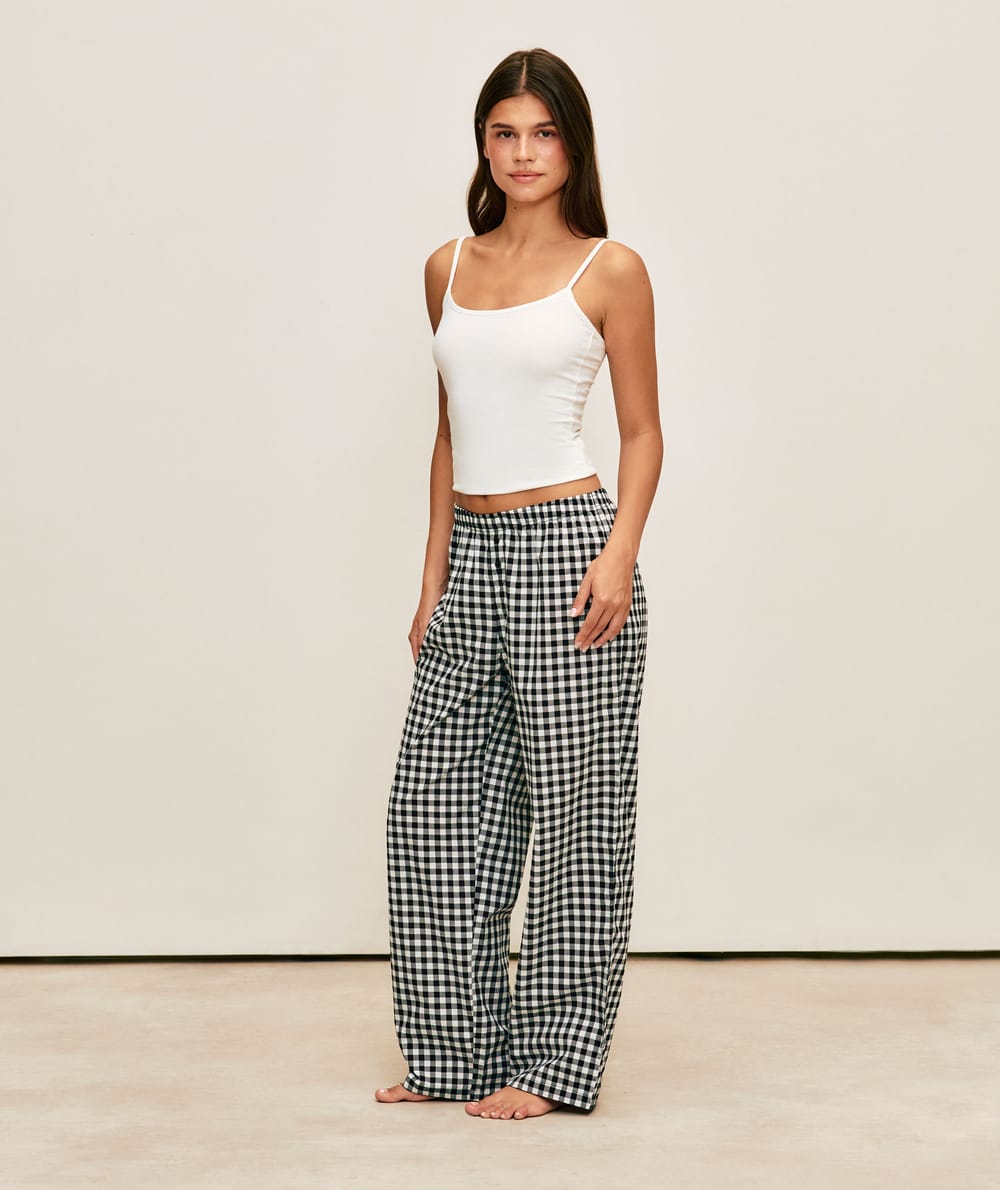Checked poplin trousers;