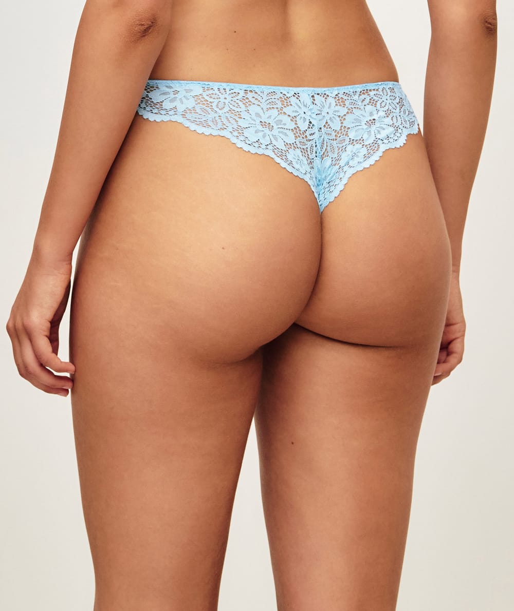 Floral lace thong;