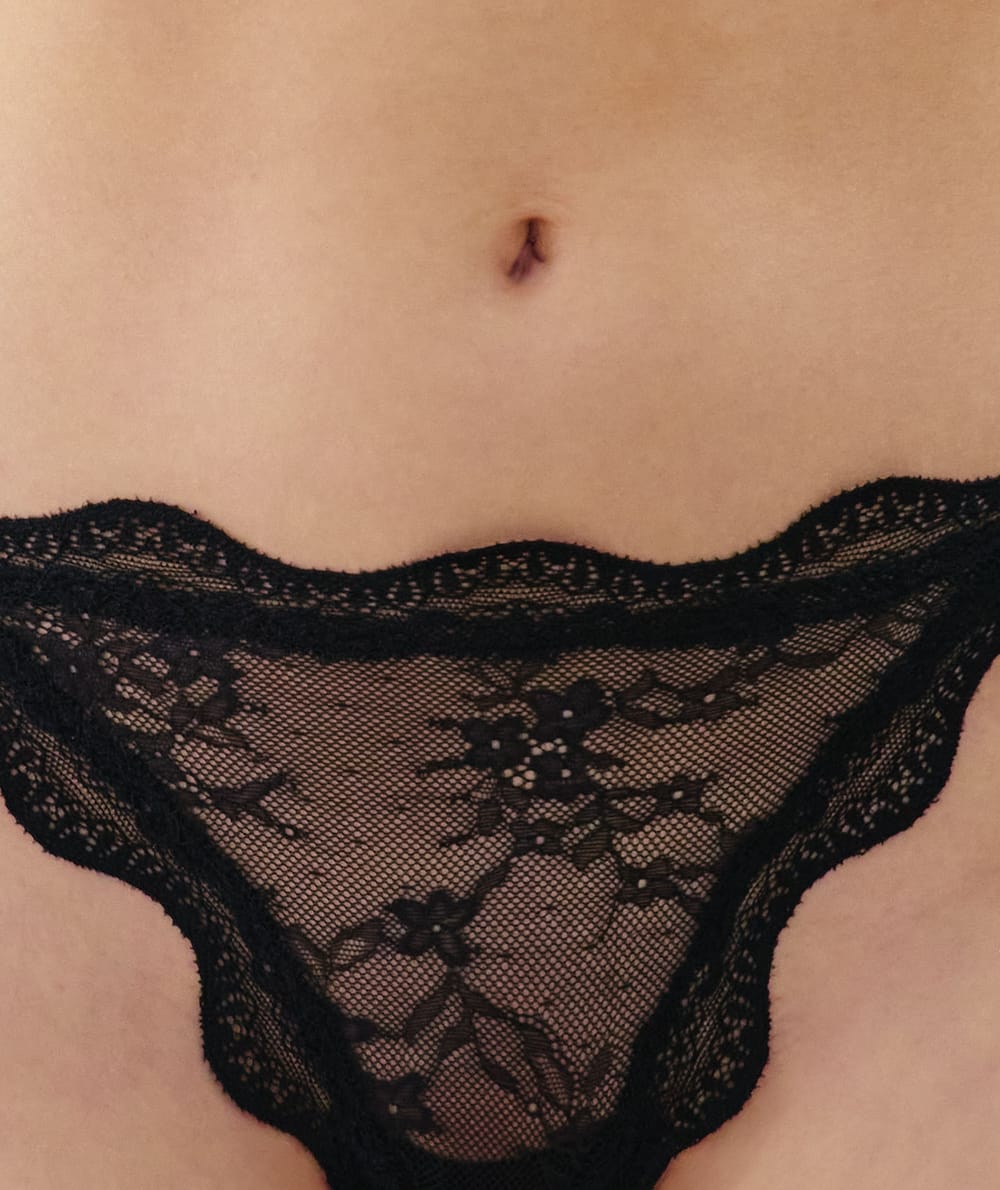 Braguita brasileña de encaje;