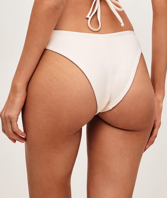 thong bikini bottom;