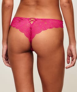 Tanga en dentelle;