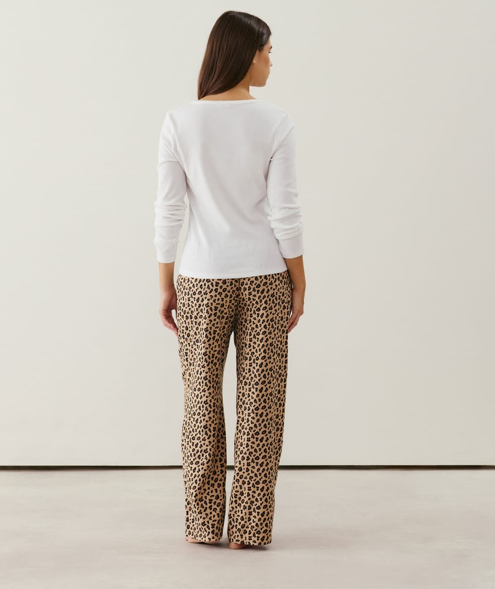 Leopard flannel trousers;