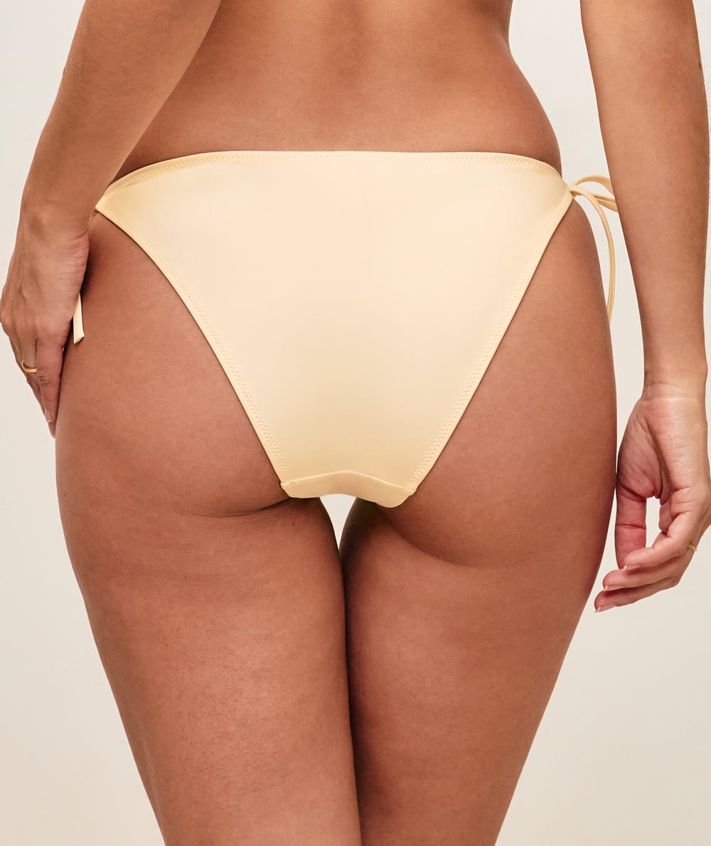 Bikini - Swimsuit bottoms;