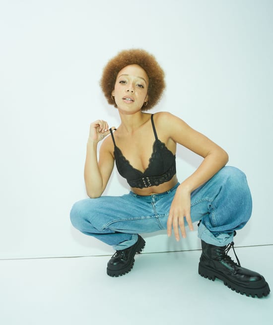 non-wired triangle bra with lacing;