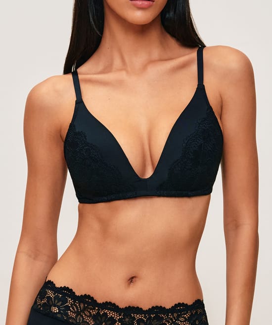 Soutien-gorge push-up en microfibre et dentelle;