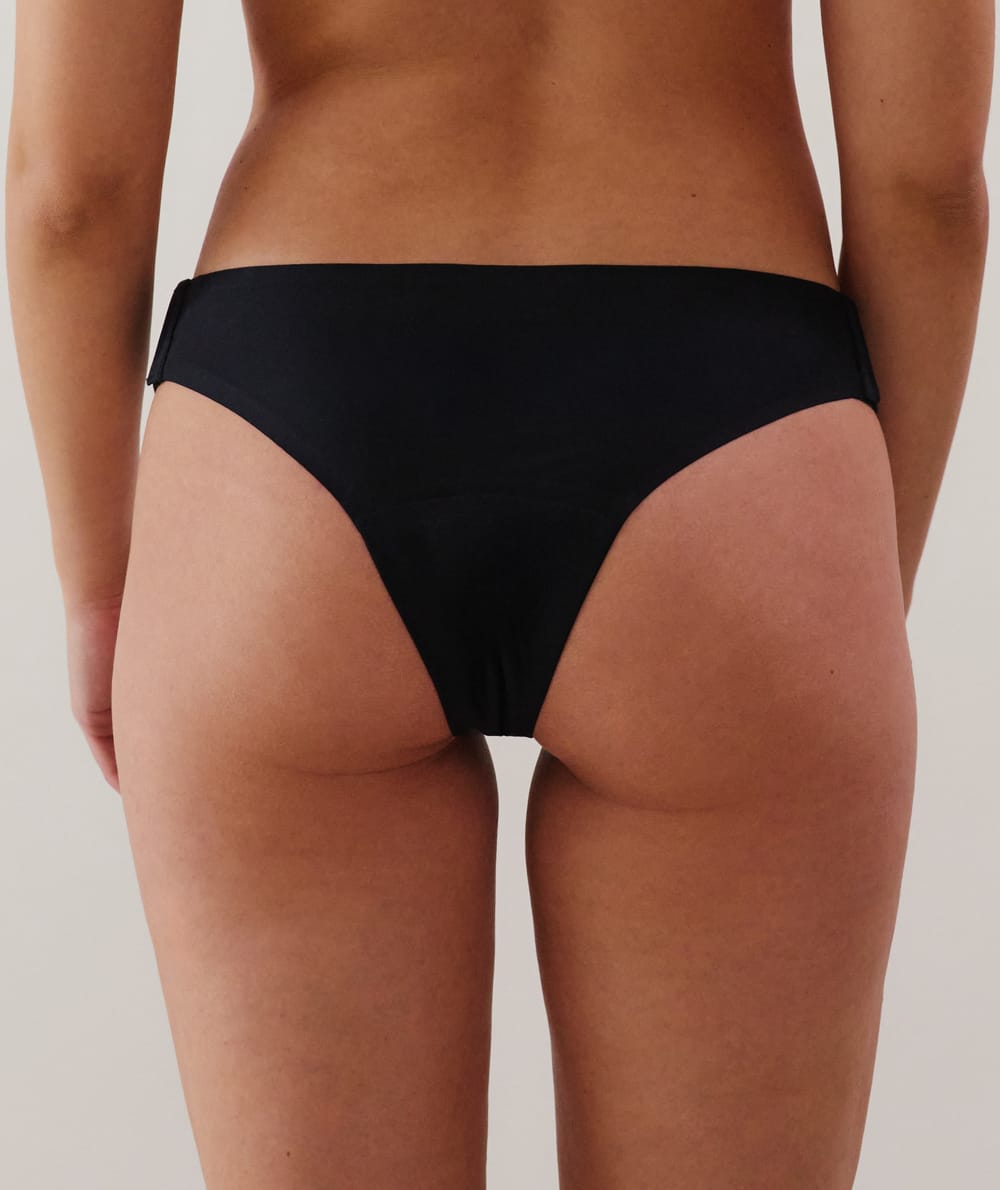 Medium flow - Microfiber period thong;