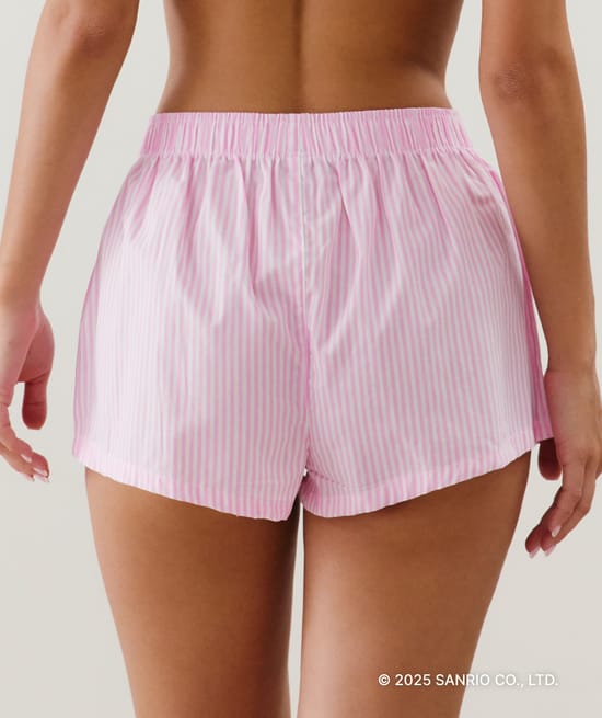 Short Hello Kitty;