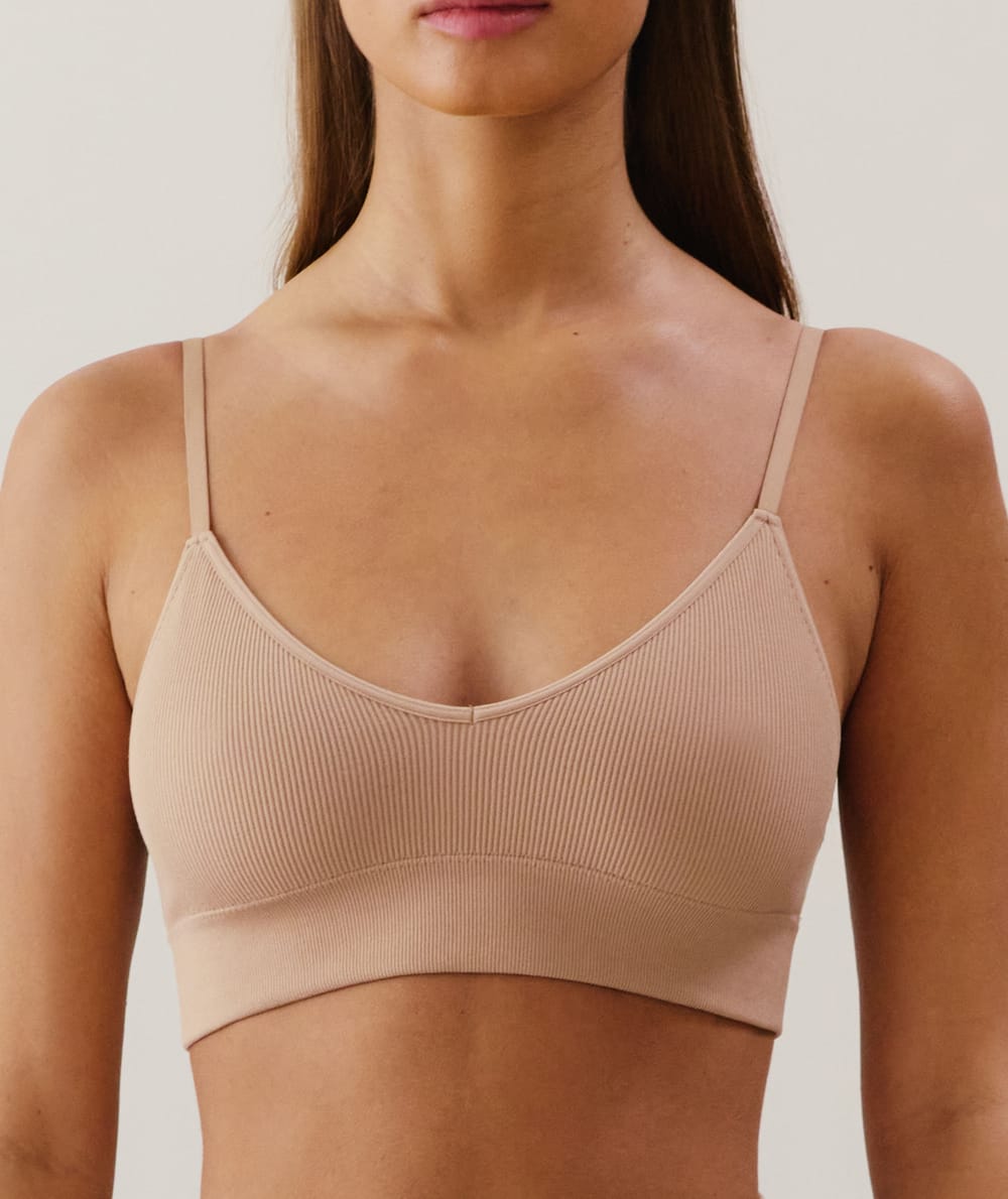 Seamless triangle bra;
