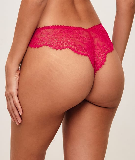  lace thong;