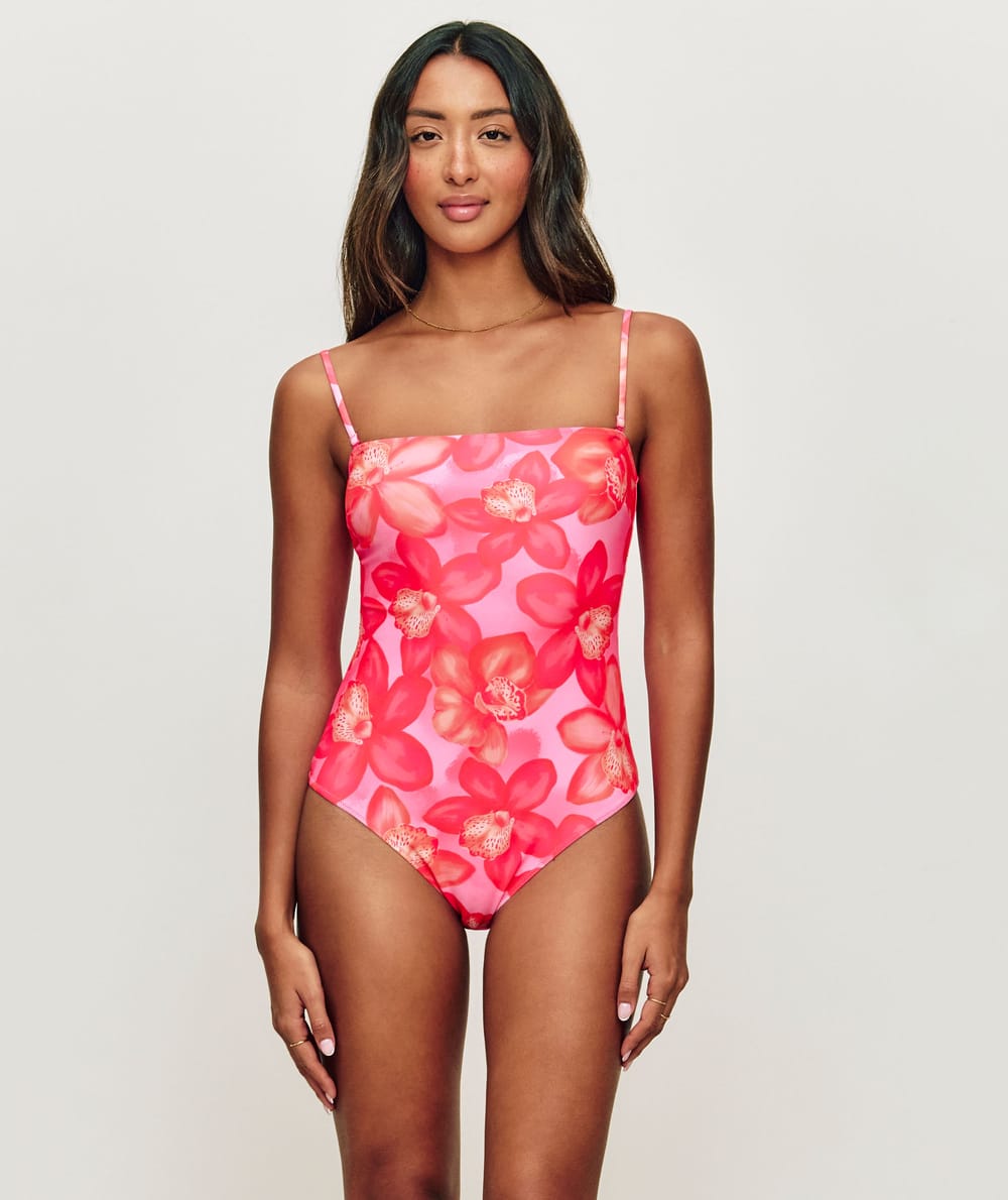 One piece - Swimsuit;