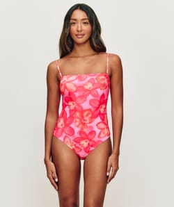 One piece - Swimsuit;