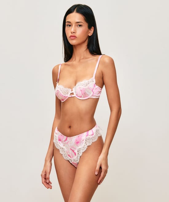Satin and lace thong with cherry pattern;