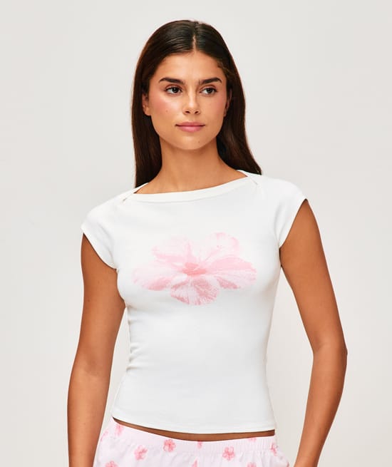 Short sleeve jersey T-shirt with hibiscus print;