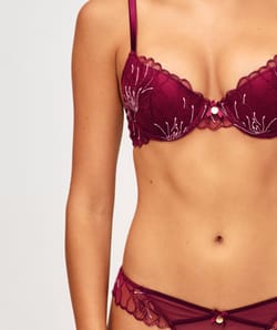 Glitter push-up bra;