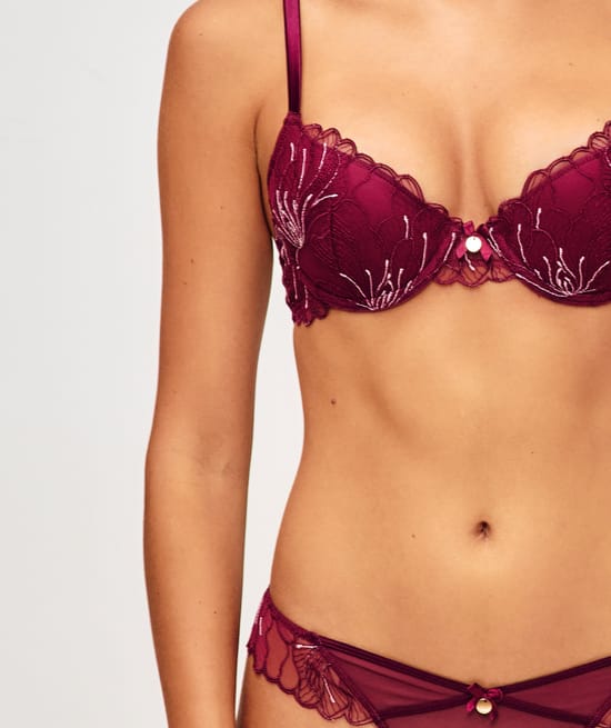 Glitter push-up bra;