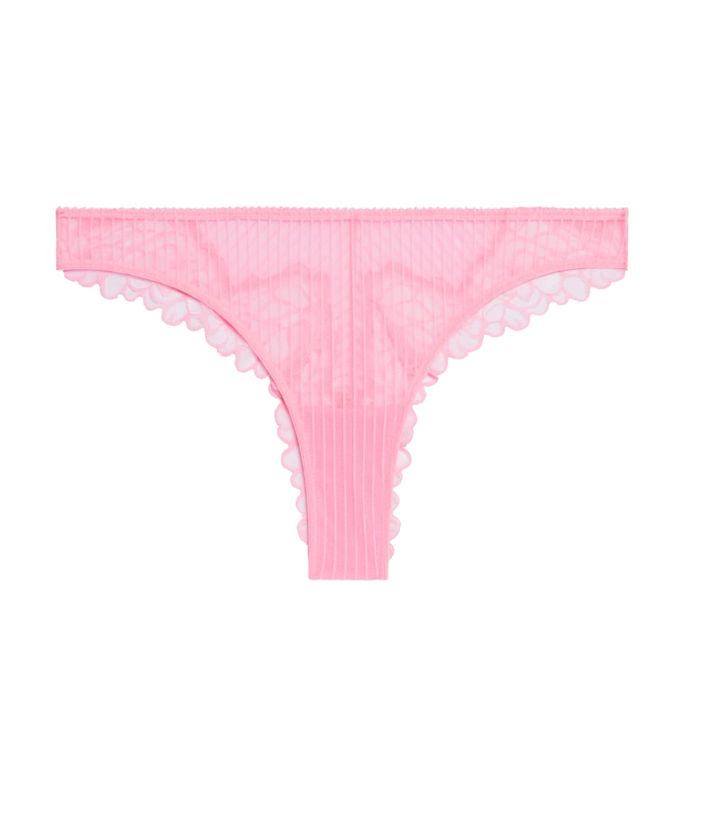 Tanga en dentelle;