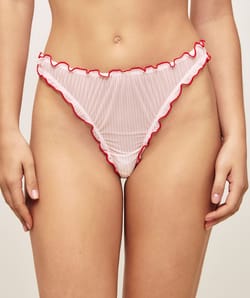 String fronc&eacute; en mesh &agrave; rayures avec broderie c&oelig;ur;