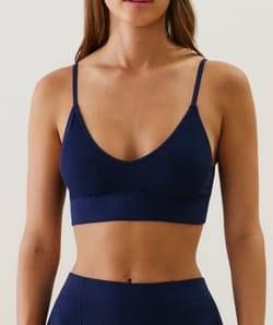 Triangle seamless bra;