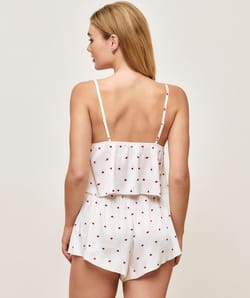 Caraco en satin motifs c&oelig;urs;