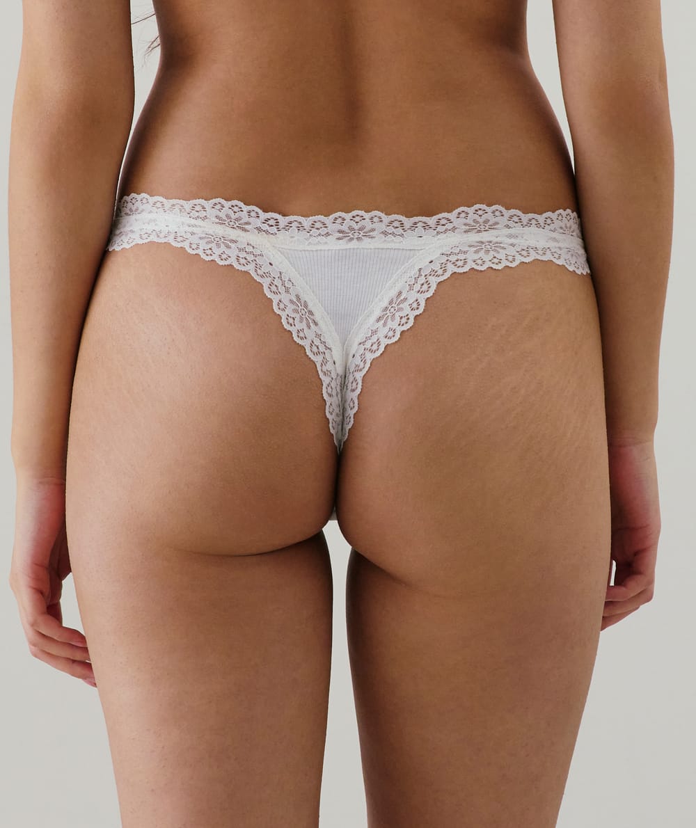 Cotton and lace thong;