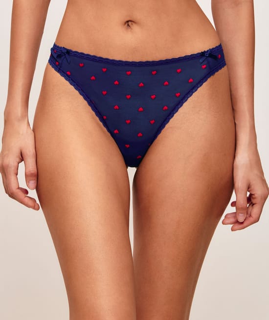 Mesh string with heart embroidery;