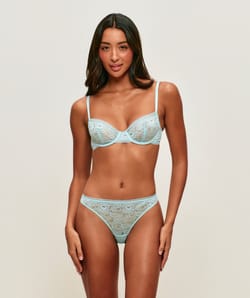 Lace shelf bra;