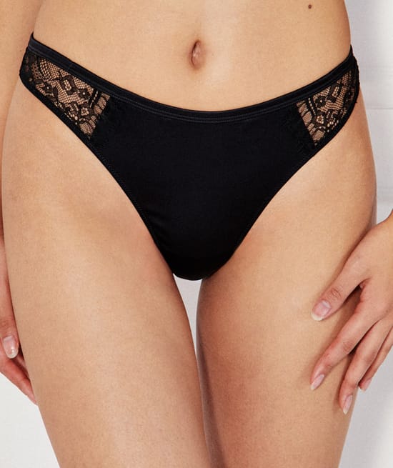 Lace tanga;