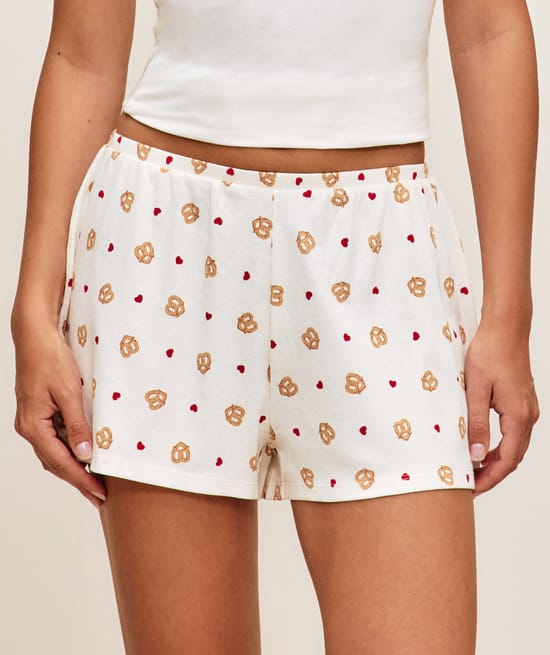 Printed jersey shorts with pretzels and hearts;