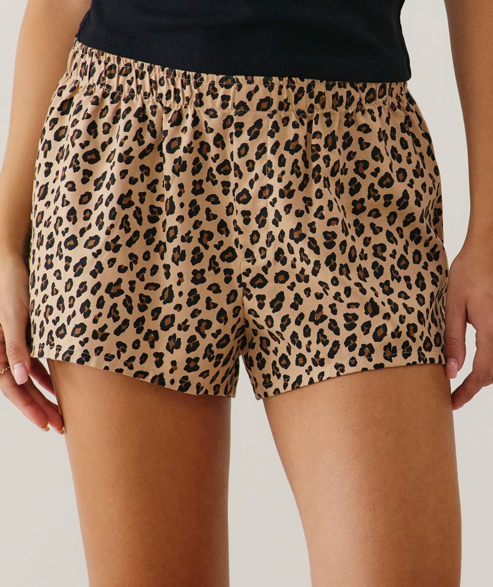 Leopard print jersey Shorts;