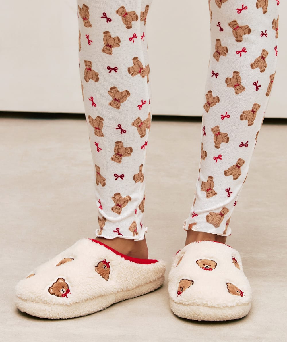 Chaussons en sherpa oursons;