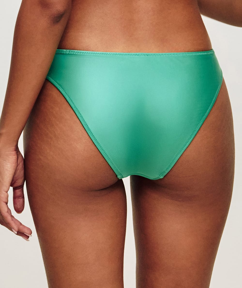 Briefs - Bikini bottoms;