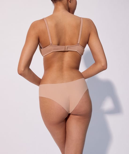 Microfibre push-up padded bra;