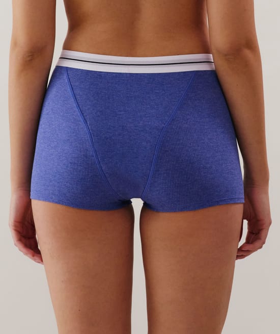 Period boyshorts in navy blue cotton;