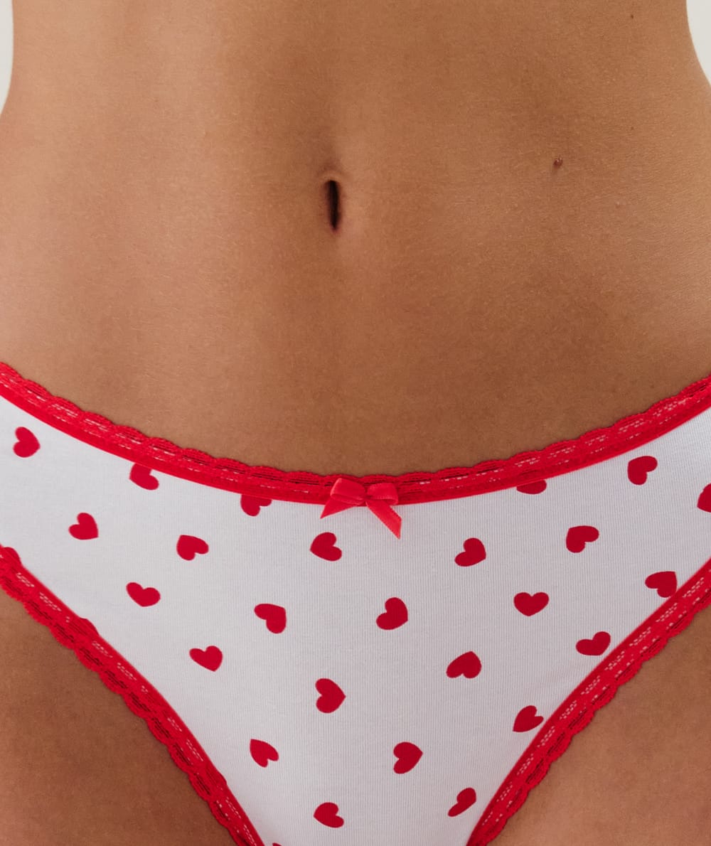 Patterned thong;