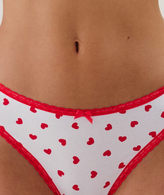 Patterned thong;