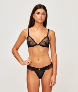 Geborduurde en glinsterende mesh balconette beha;