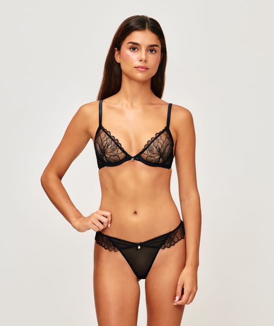 Geborduurde en glinsterende mesh balconette beha;
