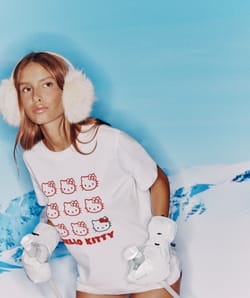 Hello Kitty jersey T-shirt;