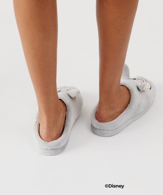 Thumper fleece slippers;
